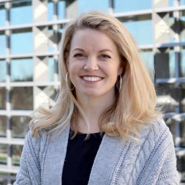 Headshot of Carin Hotaling